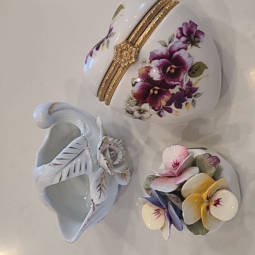 Vintage Floral Heart-Shaped Trinket Box Bundle